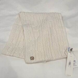 Calvin Klein Ivory Cable Knit Infiniti Scarf